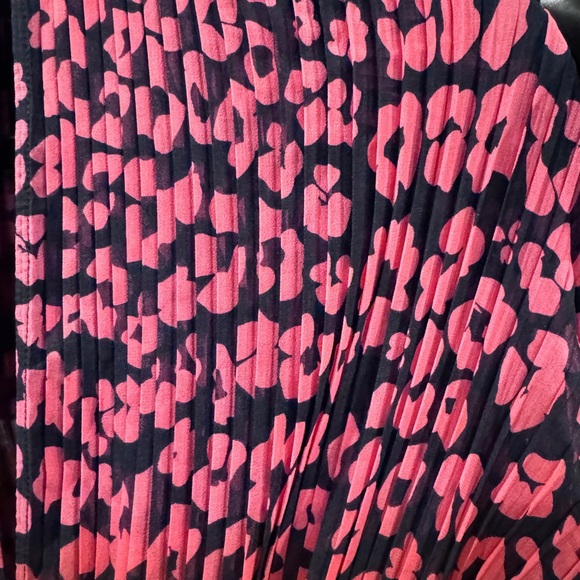 C/MEO Collective Pink and Black Pleated Dress - Picture 6 of 6